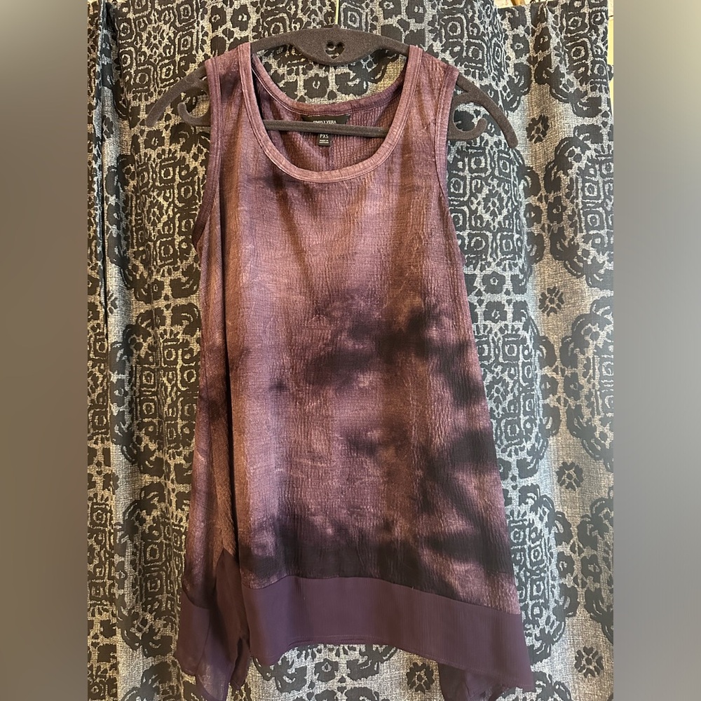 Vera Wang, extra small purple tie dyed blouse